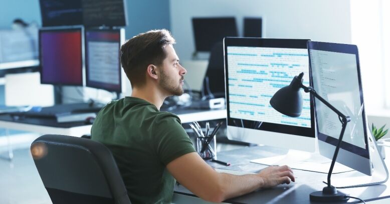 Reboot your career with Pitman Training’s IT support courses Reboot your career with Pitman Training’s IT support courses